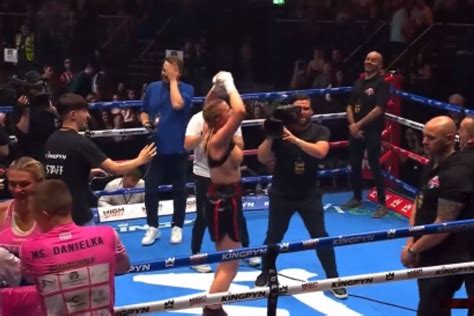 daniela hemsley flash|Boxing boob flash: Eddie Hearn rips Daniella Hemsley’s celebration